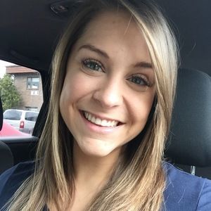 Meet your Posher, Olivia